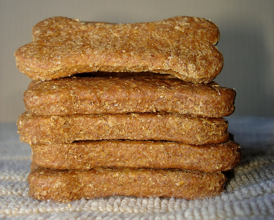 Peanut Butter Bones - 9.5 oz - Click Image to Close
